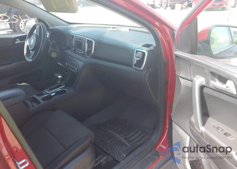 2018 Kia Sportage Lx z USA, uszkodzony, nr VIN KNDPMCAC4J7389912